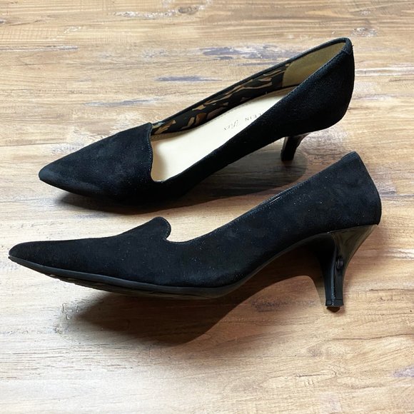 Anne Klein Shoes - Anne Klein Suede Kitten Heels 8.5 Pointed Toe